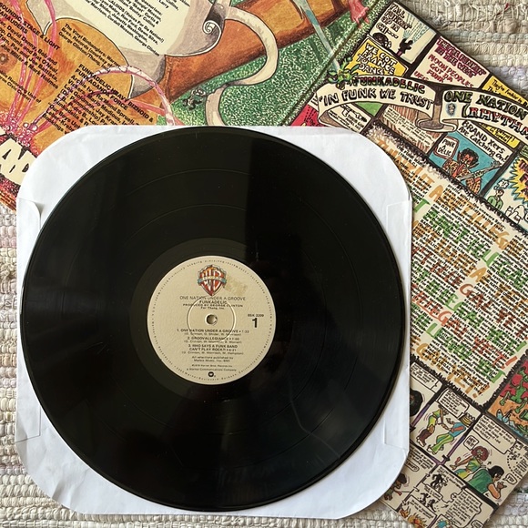 Funkadelic - “One Nation Under A Groove” Vinyl LP - Picture 3 of 5